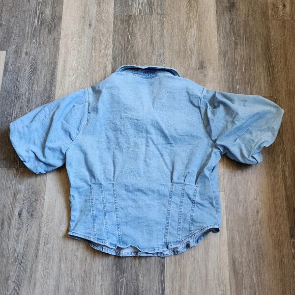 PUFF SLEEVE TOP - Picture 7 of 8